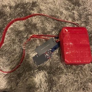 Tommy Hilfiger Crossbody Bag